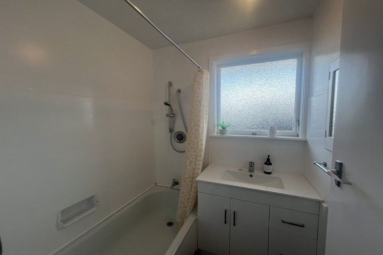 Photo of property in 2/8a Marshall Street, Woolston, Christchurch, 8023