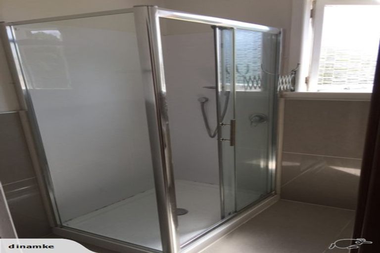 Photo of property in 19 Woodvale Road, Glen Eden, Auckland, 0602