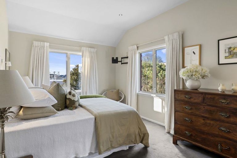 Photo of property in 48 Wai-iti Terrace, Burnside, Christchurch, 8052