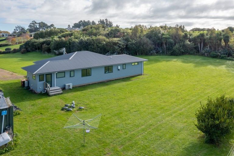 Photo of property in 12 Faydon Close, Ohau, Levin, 5570