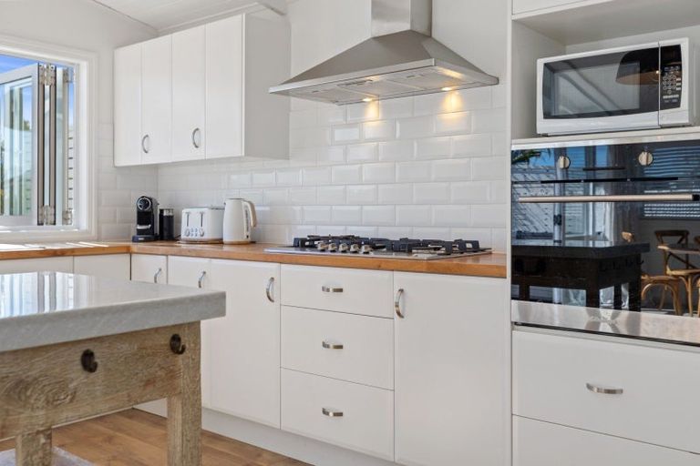 Photo of property in 41 Simpson Road, Papamoa Beach, Papamoa, 3118