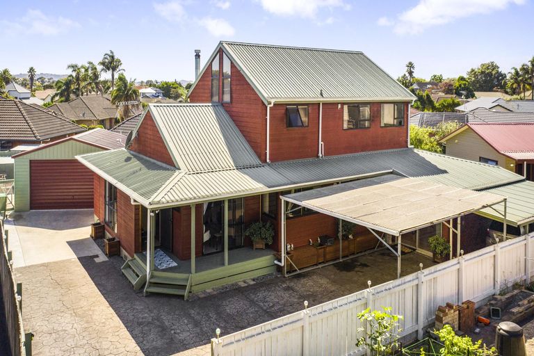 Photo of property in 16 Muirfield Street, Wattle Downs, Auckland, 2103