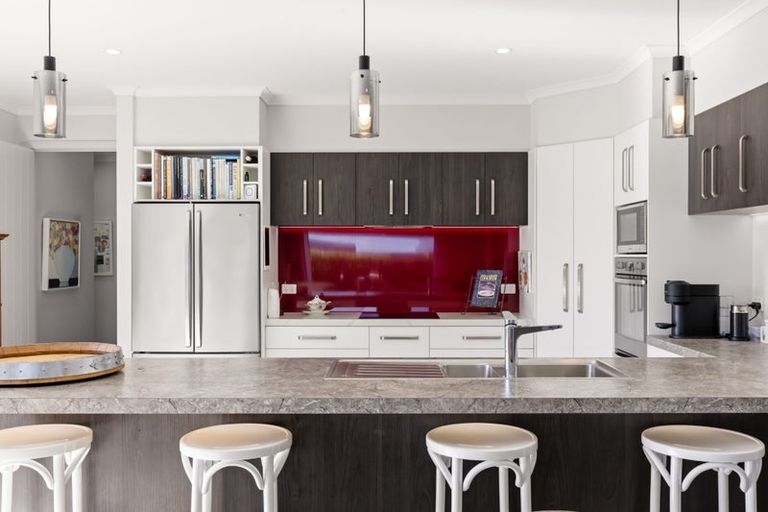 Photo of property in 6 Tuhua Close, Wharewaka, Taupo, 3330