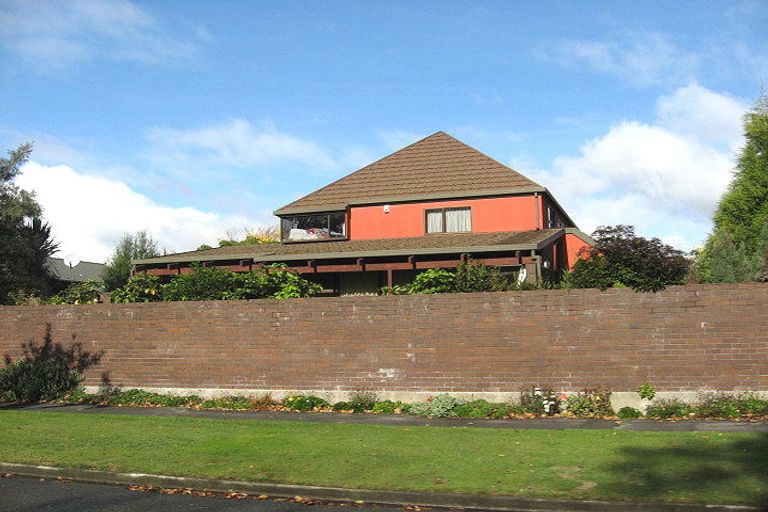 Photo of property in 58 Corfe Street, Ilam, Christchurch, 8041