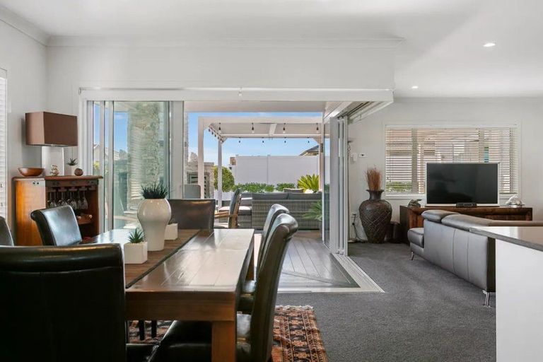 Photo of property in 1 Maunganamu Drive, Wharewaka, Taupo, 3330