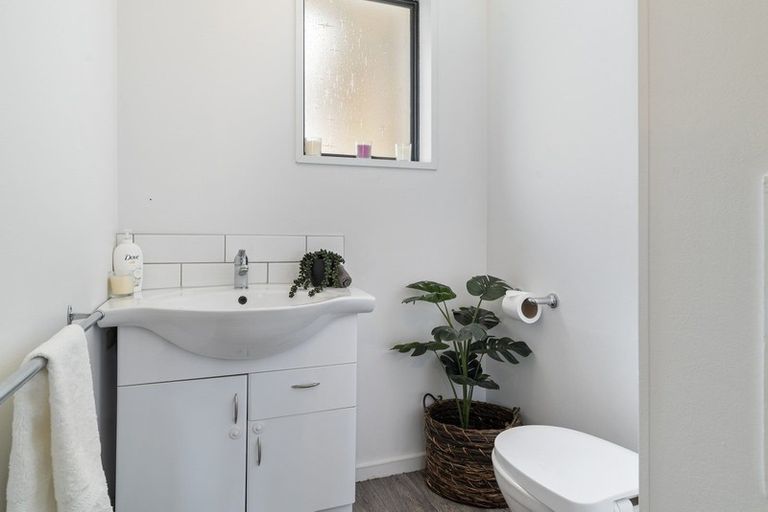 Photo of property in 87 Newcastle Street, Clyde, 9330