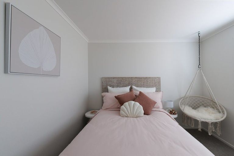 Photo of property in 10 Beveridge Road, One Tree Point, 0118