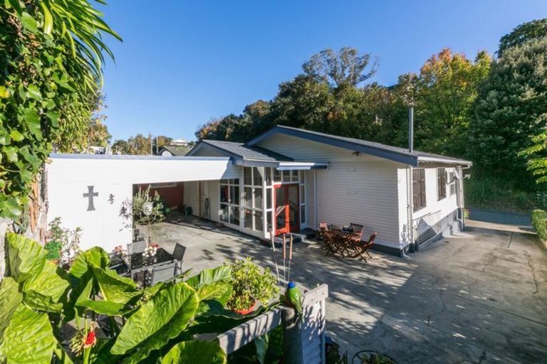 Photo of property in 109 Milton Road, Bluff Hill, Napier, 4110
