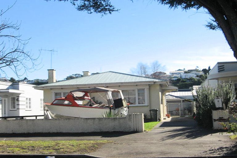 Photo of property in 10 Carnell Street, Napier South, Napier, 4110