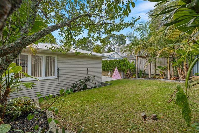 Photo of property in 39 Keegan Drive, Massey, Auckland, 0614