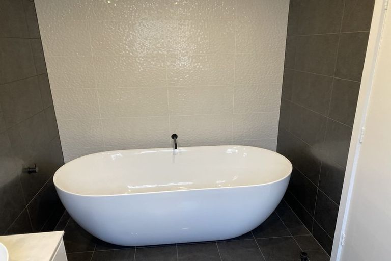 Photo of property in 68 Greers Road, Burnside, Christchurch, 8041