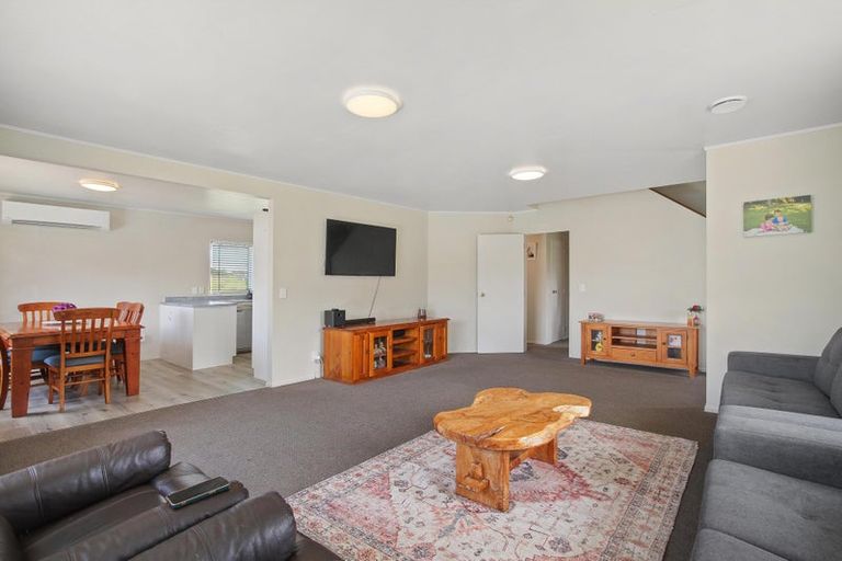 Photo of property in 518 Great South Road, Rosehill, Papakura, 2113