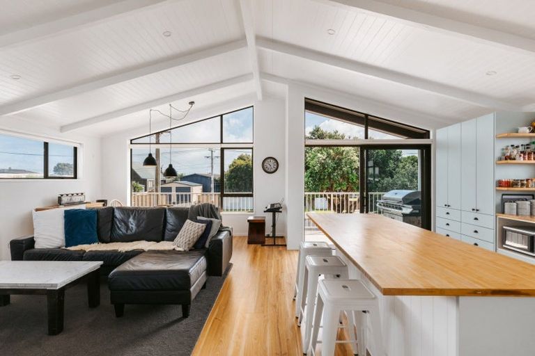 Photo of property in 226 Dickson Road, Papamoa Beach, Papamoa, 3118