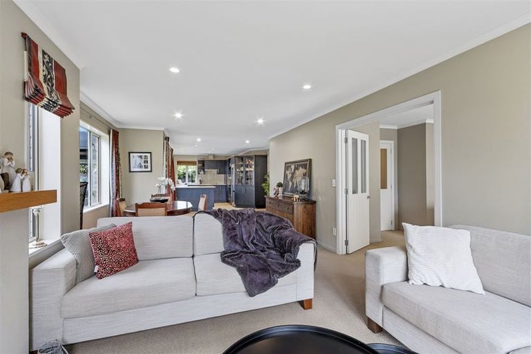 Photo of property in 11a Blarney Place, Casebrook, Christchurch, 8051