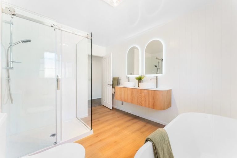 Photo of property in 29 Leafield Crescent, Henderson, Auckland, 0612