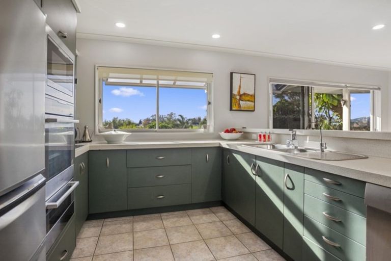 Photo of property in 191a Omokoroa Road, Omokoroa, 3114