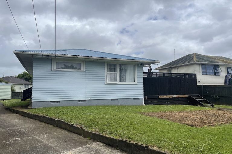 Photo of property in 13 Sandra Avenue, Otara, Auckland, 2023