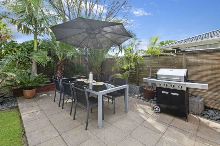 Photo of property in 79 Albatross Road, Red Beach, 0932