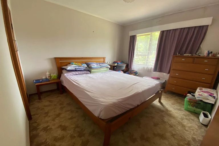 Photo of property in 15 Moor Avenue, Te Atatu Peninsula, Auckland, 0610