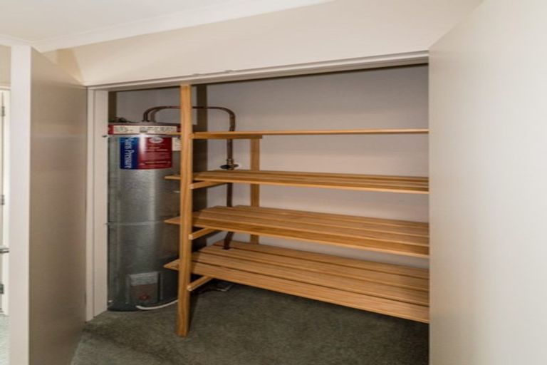 Photo of property in 6/78 Fernhill Way, Oteha, Auckland, 0632