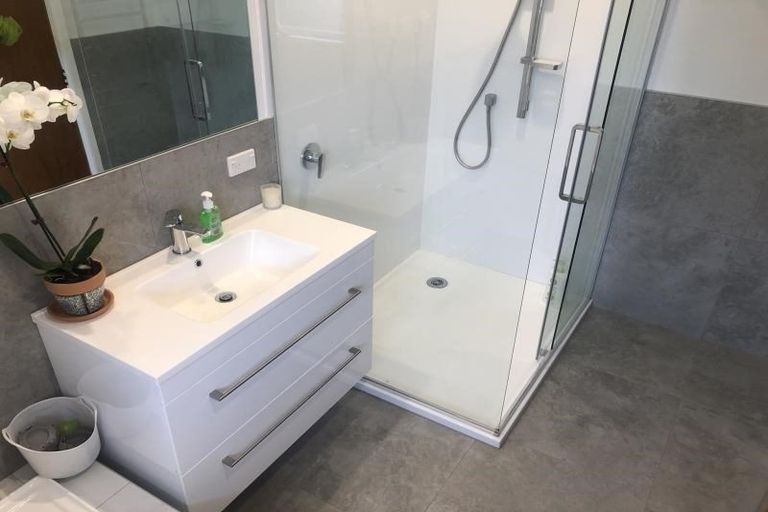 Photo of property in 15 Seamer Place, St Andrews, Hamilton, 3200