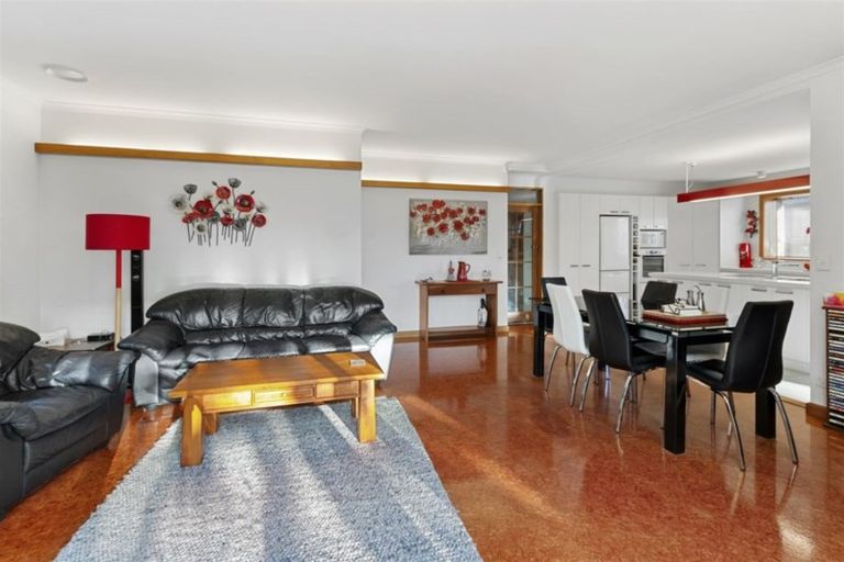 Photo of property in 107 Tomes Road, St Albans, Christchurch, 8052