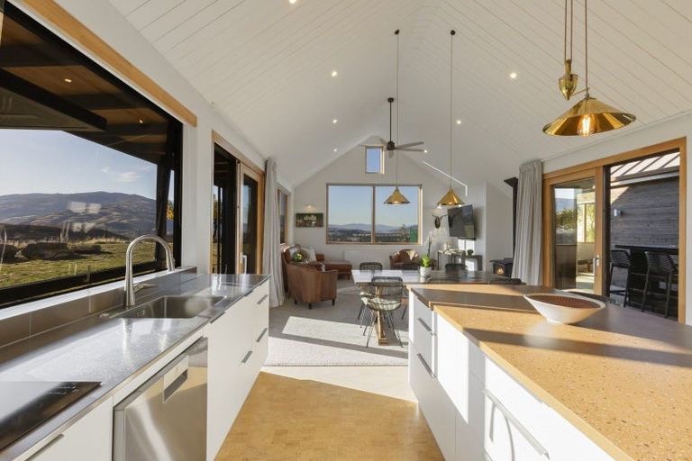 Photo of property in 112 Hall Road, Bannockburn, Cromwell, 9384