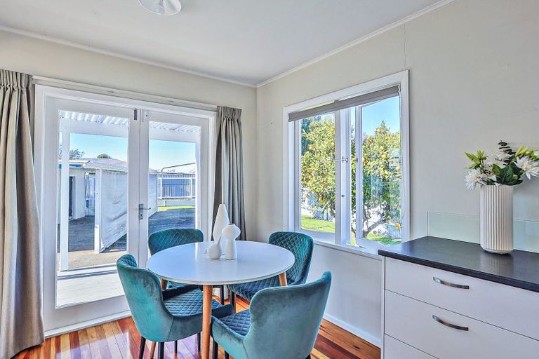 Photo of property in 34 Oldham Avenue, Onekawa, Napier, 4110