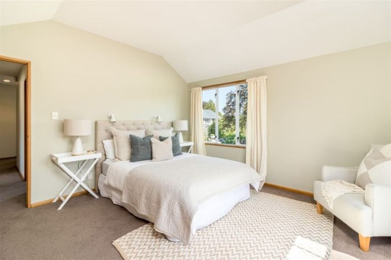 Photo of property in 6 Thornycroft Street, Fendalton, Christchurch, 8052