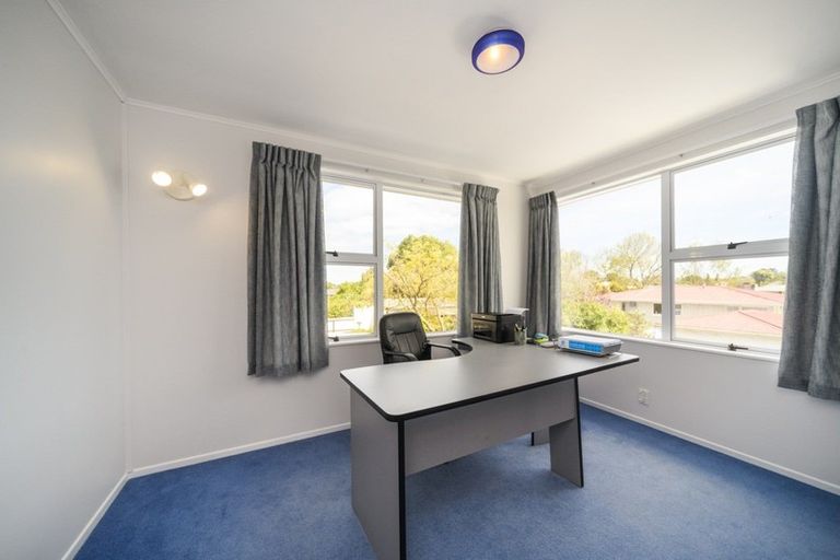 Photo of property in 107 Dittmer Drive, West End, Palmerston North, 4412