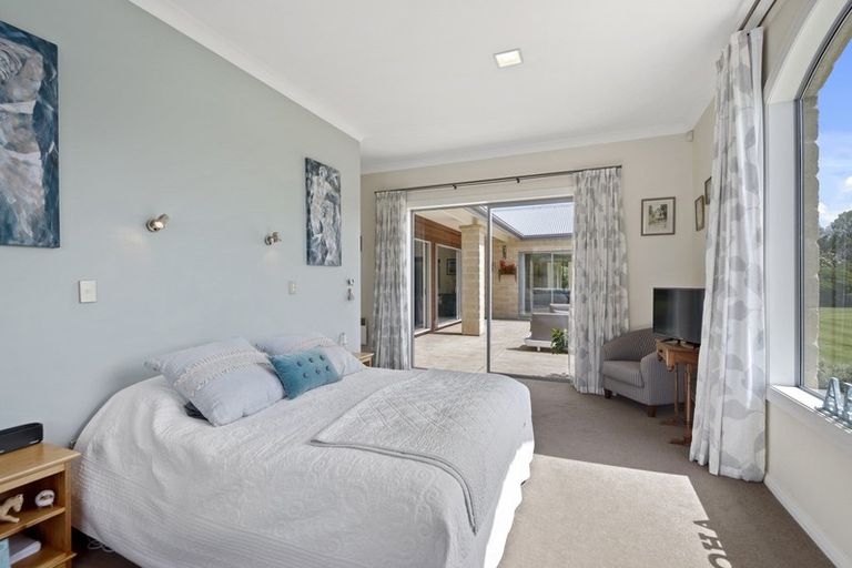 Photo of property in 1344 Poyntzs Road, West Eyreton, Rangiora, 7475