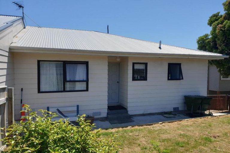 Photo of property in 11b Whanake Street, Titahi Bay, Porirua, 5022
