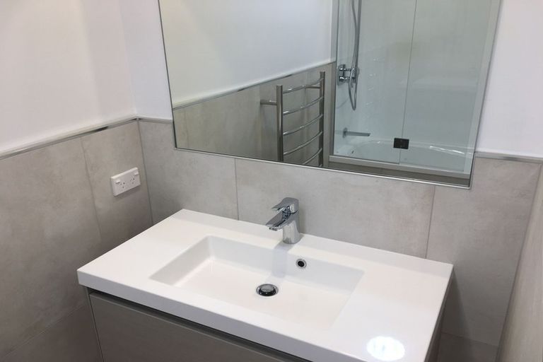 Photo of property in 24 Haddington Drive, Flat Bush, Auckland, 2019