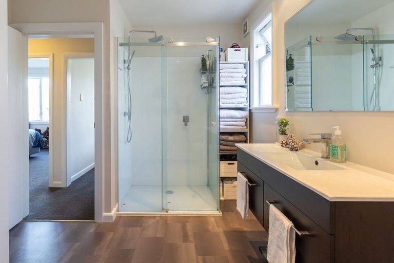 Photo of property in 154 Marine Parade, New Brighton, Christchurch, 8083