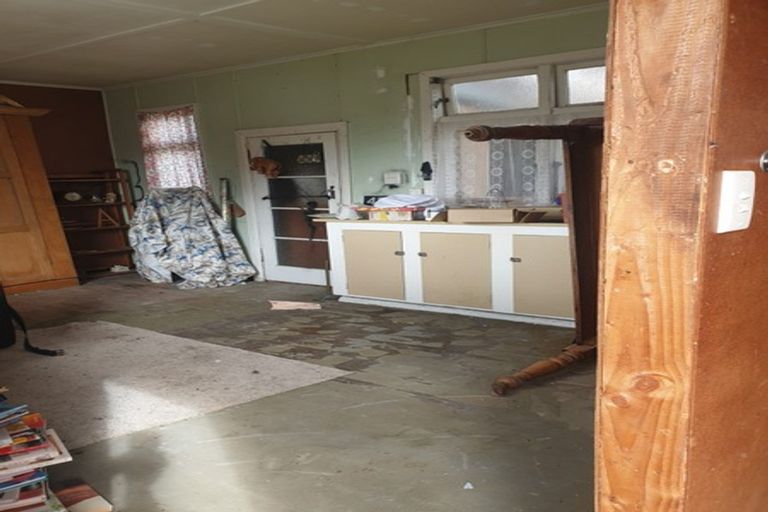 Photo of property in 319 Makirikiri Road, Crofton, Marton, 4787