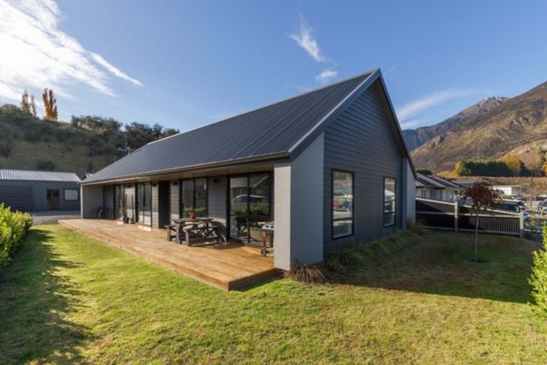 Photo of property in 96 Risinghurst Terrace, Lower Shotover, Queenstown, 9304