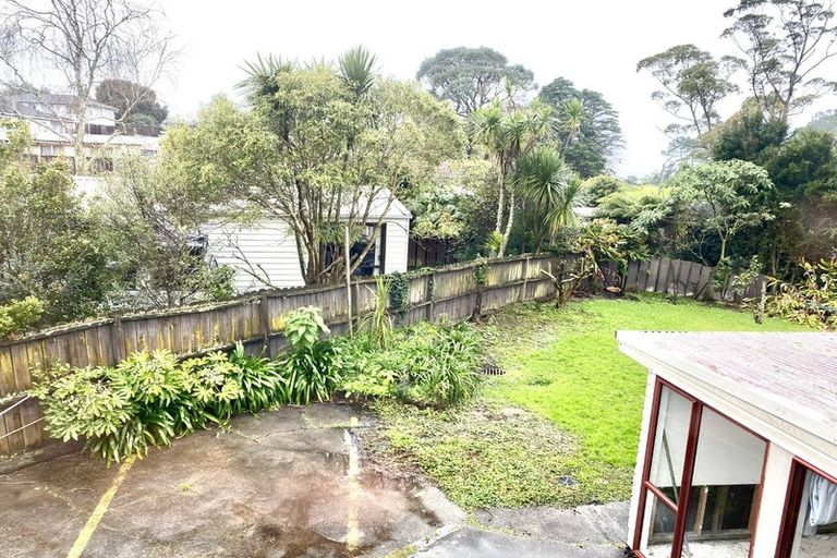 Photo of property in 10 Albemarle Place, Massey, Auckland, 0614