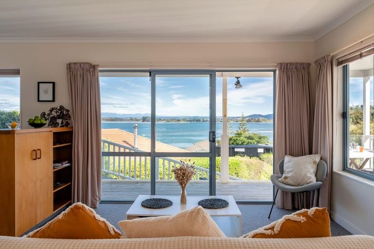 Photo of property in 14 Tapu Place, Kaiteriteri, Motueka, 7197