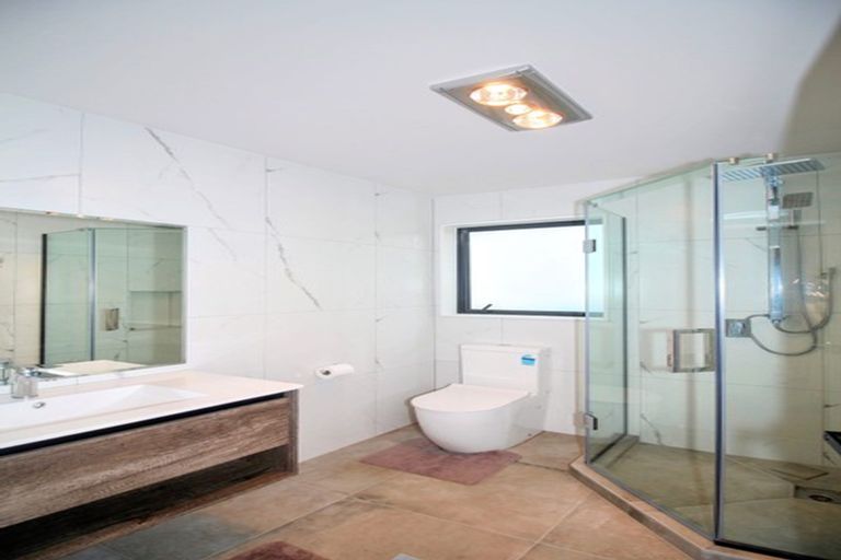 Photo of property in 59b Cedar Heights Avenue, Massey, Auckland, 0614