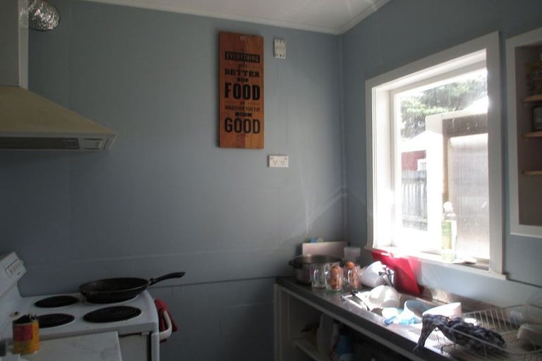 Photo of property in 74 Kilbirnie Crescent, Kilbirnie, Wellington, 6022