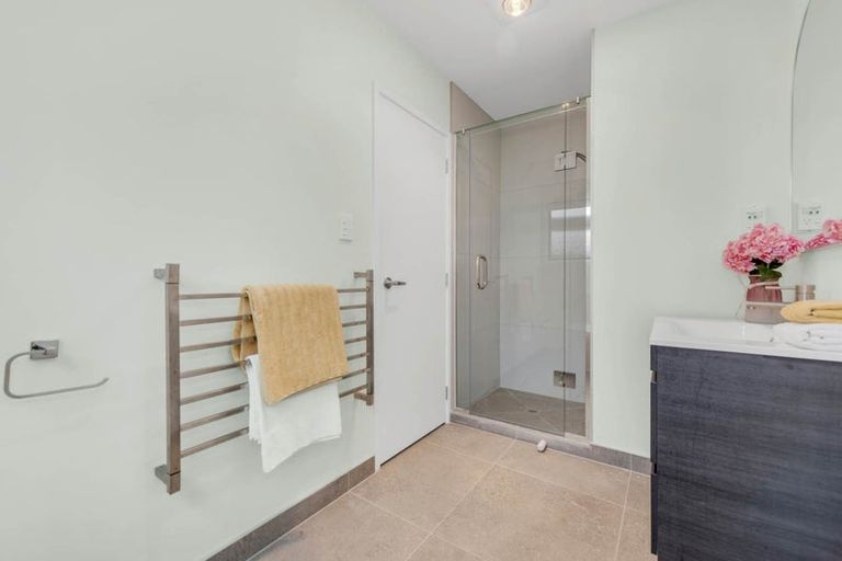 Photo of property in 3 Mimosa Place, Half Moon Bay, Auckland, 2012