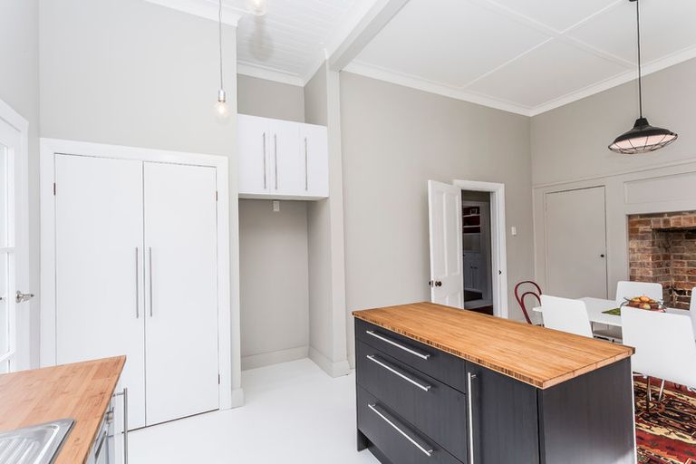 Photo of property in 84 Tomahawk Road, Andersons Bay, Dunedin, 9013