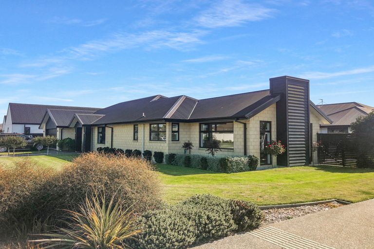 Photo of property in 37 Te Korari Street, Marshland, Christchurch, 8083