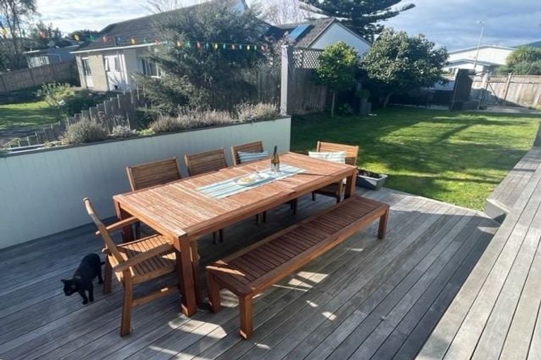 Photo of property in 44 Margaret Road, Raumati Beach, Paraparaumu, 5032