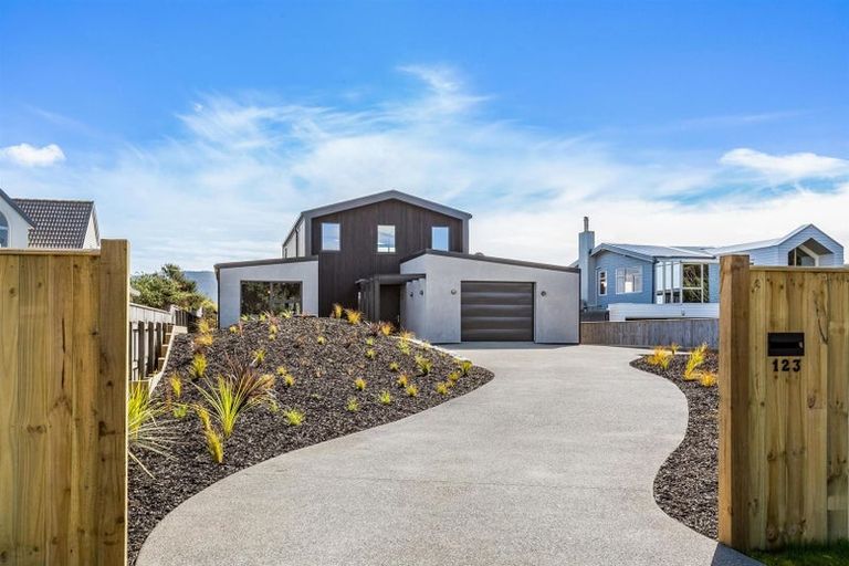 Photo of property in 123 Manly Street, Paraparaumu Beach, Paraparaumu, 5032