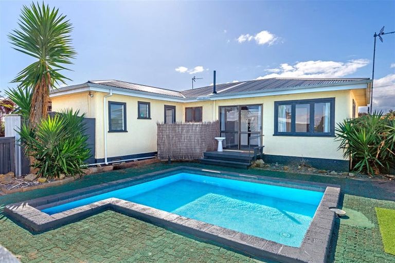 Photo of property in 10 Oates Street, Elgin, Gisborne, 4010