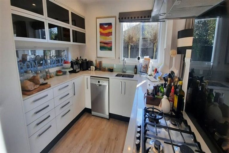 Photo of property in 45 Mays Road, St Albans, Christchurch, 8052