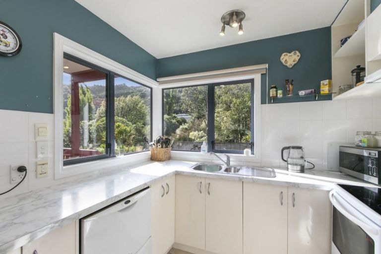 Photo of property in 2b Swainson Street, Naenae, Lower Hutt, 5011