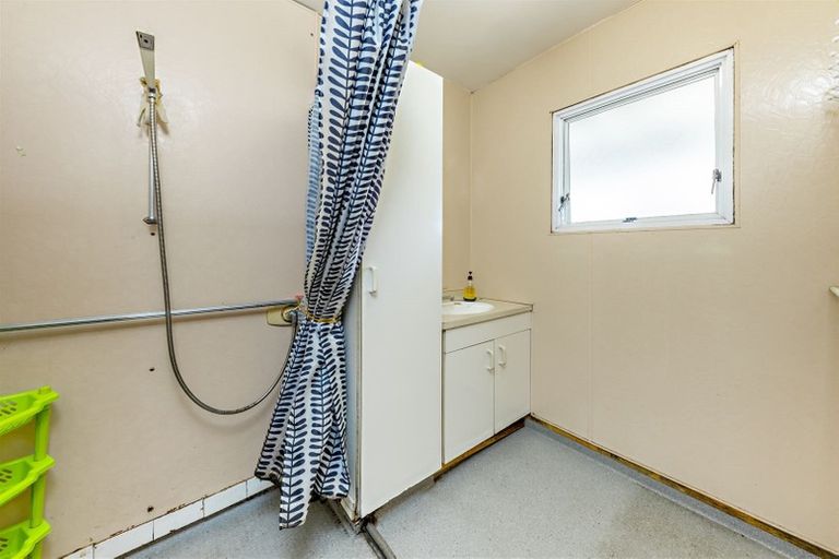 Photo of property in 2/138 Rangitoto Road, Papatoetoe, Auckland, 2025