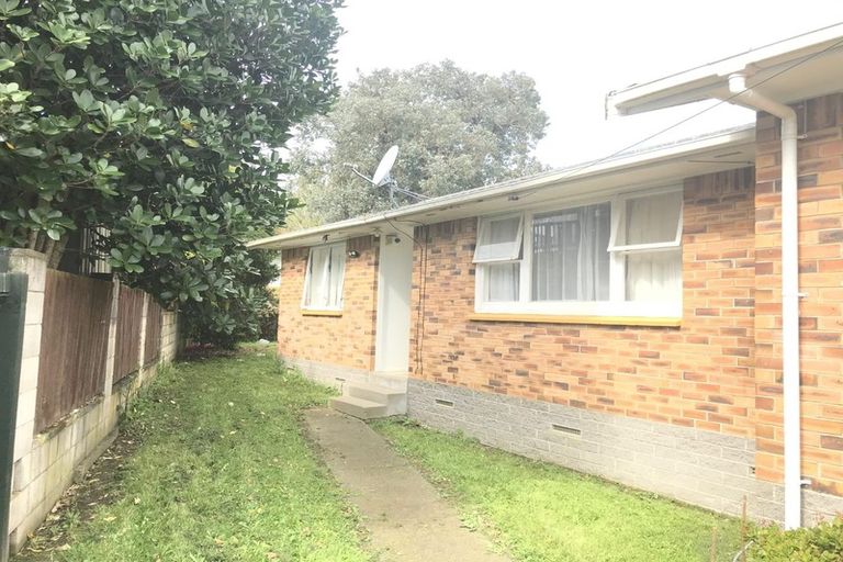 Photo of property in 2/6 Snell Avenue, Papakura, 2110